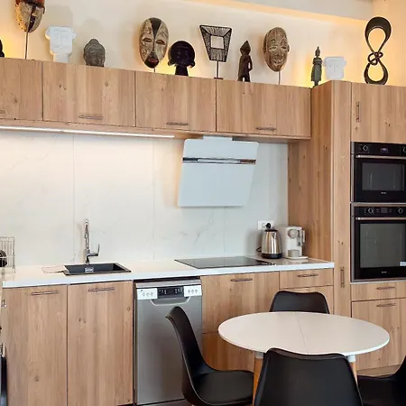 Apartment Marais-picasso, Rue Debelleyme - 4 People Paris